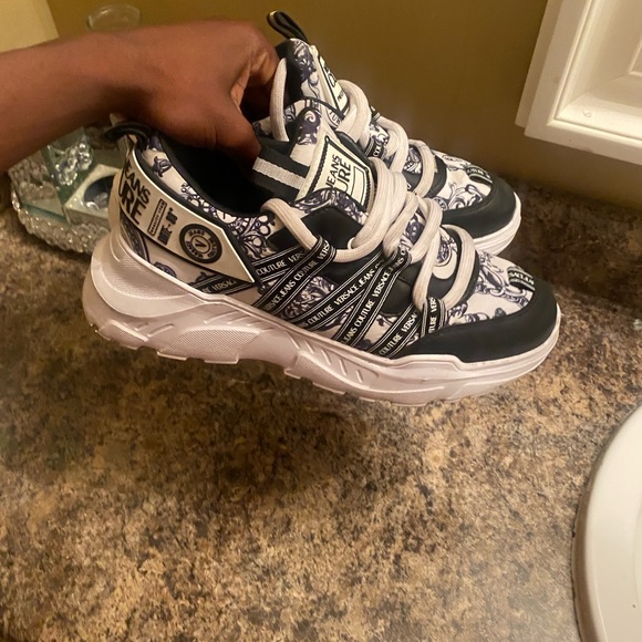 Versace shoes - Picture 4 of 5